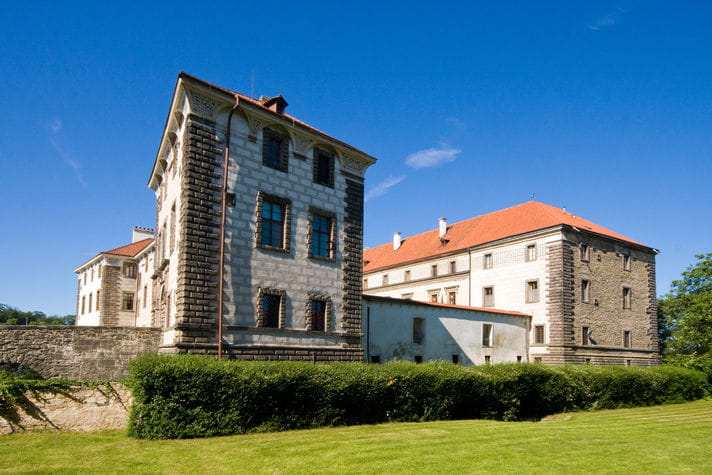 Quality photo of Nelahozeves Castle - Czech Republic